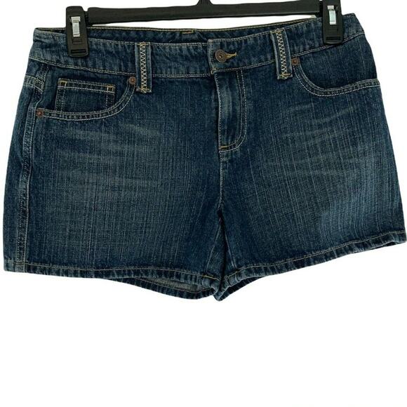 Tommy Hilfiger Jean Short Womens 8 Mid Rise Dark Wash Whiskers Summer Sexy Denim - Picture 1 of 8